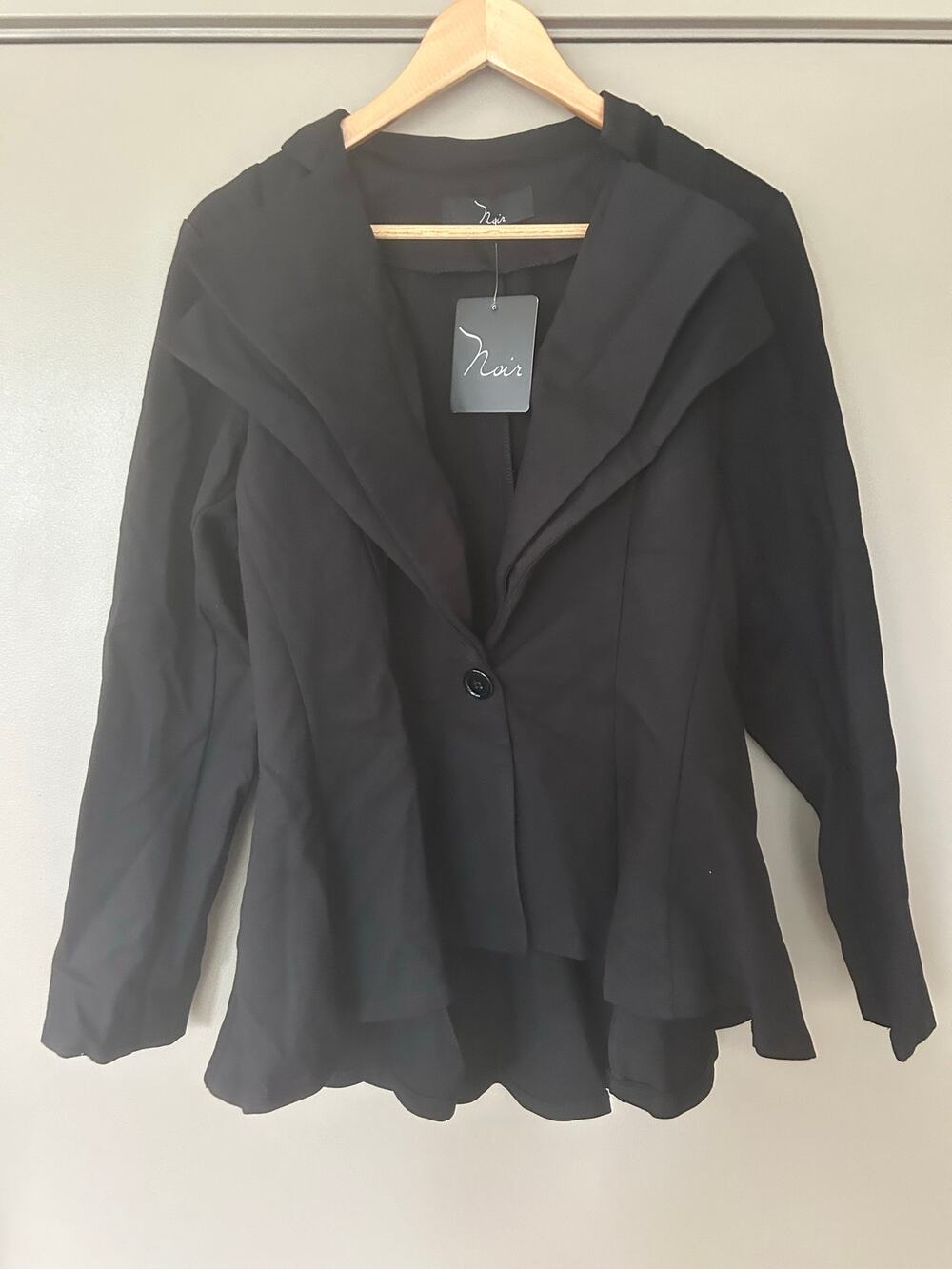 NWT Noir Black Peplum Blazer Jacket Double Lapel Single Button Tiered Ruffle